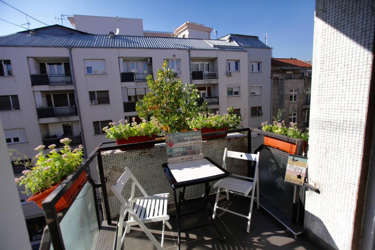 Brick Apartment On Macedonia Pedestrian Street Skopje Ngoại thất bức ảnh